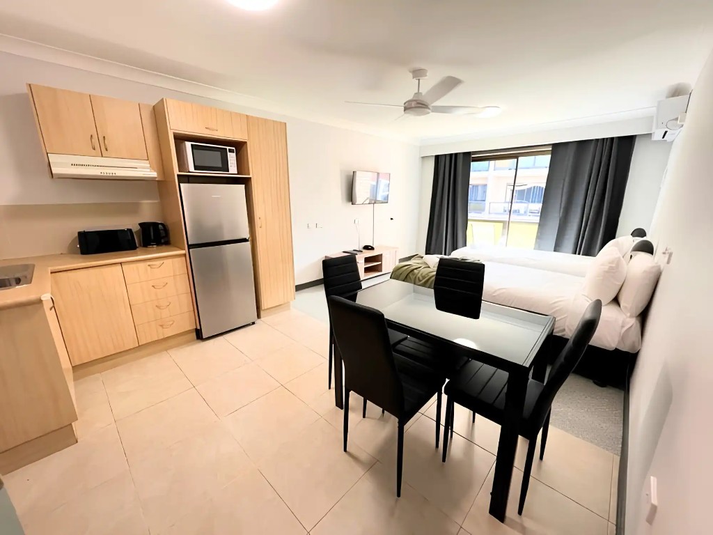 One Bedroom Apartment